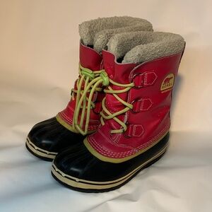 Sorel Red and Black Insulated Boots, Girls size 3. Cozy, Warm, and Dry
